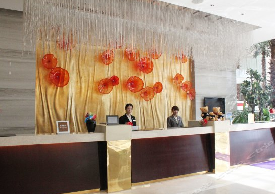 青島寶龍福朋喜來(lái)登酒店